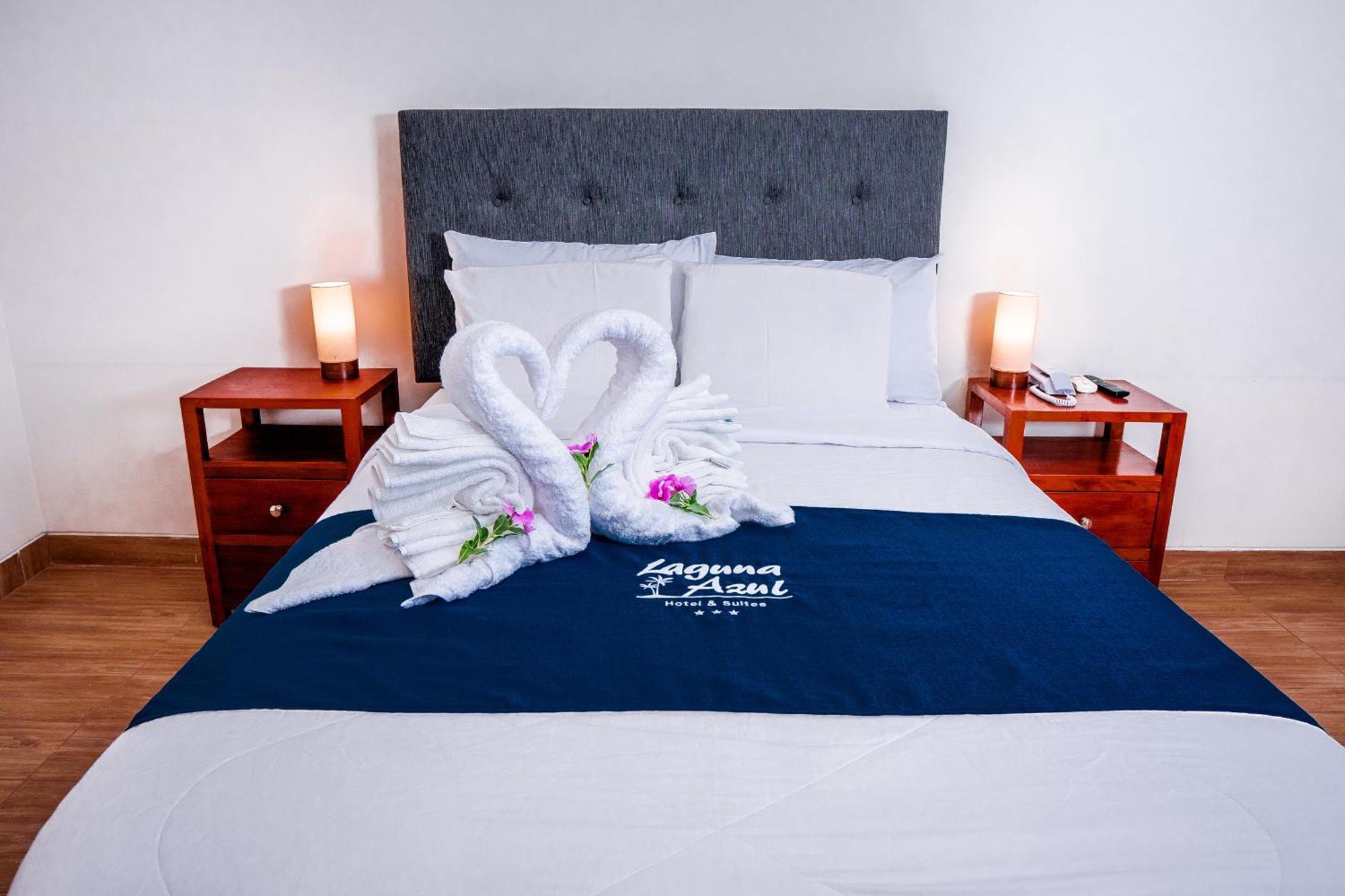 Laguna Azul Hotel & Suites Sauce Екстериор снимка