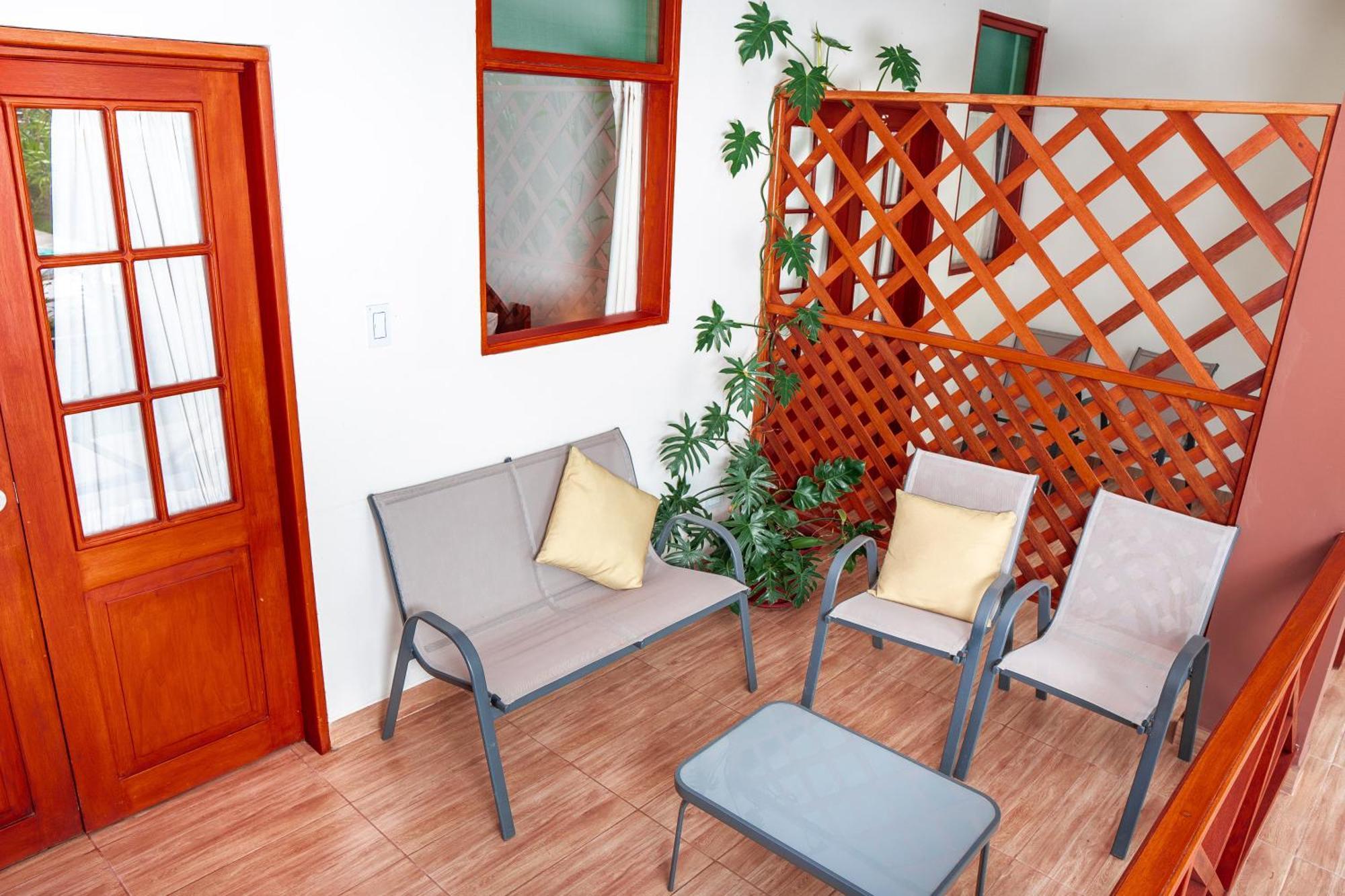 Laguna Azul Hotel & Suites Sauce Екстериор снимка