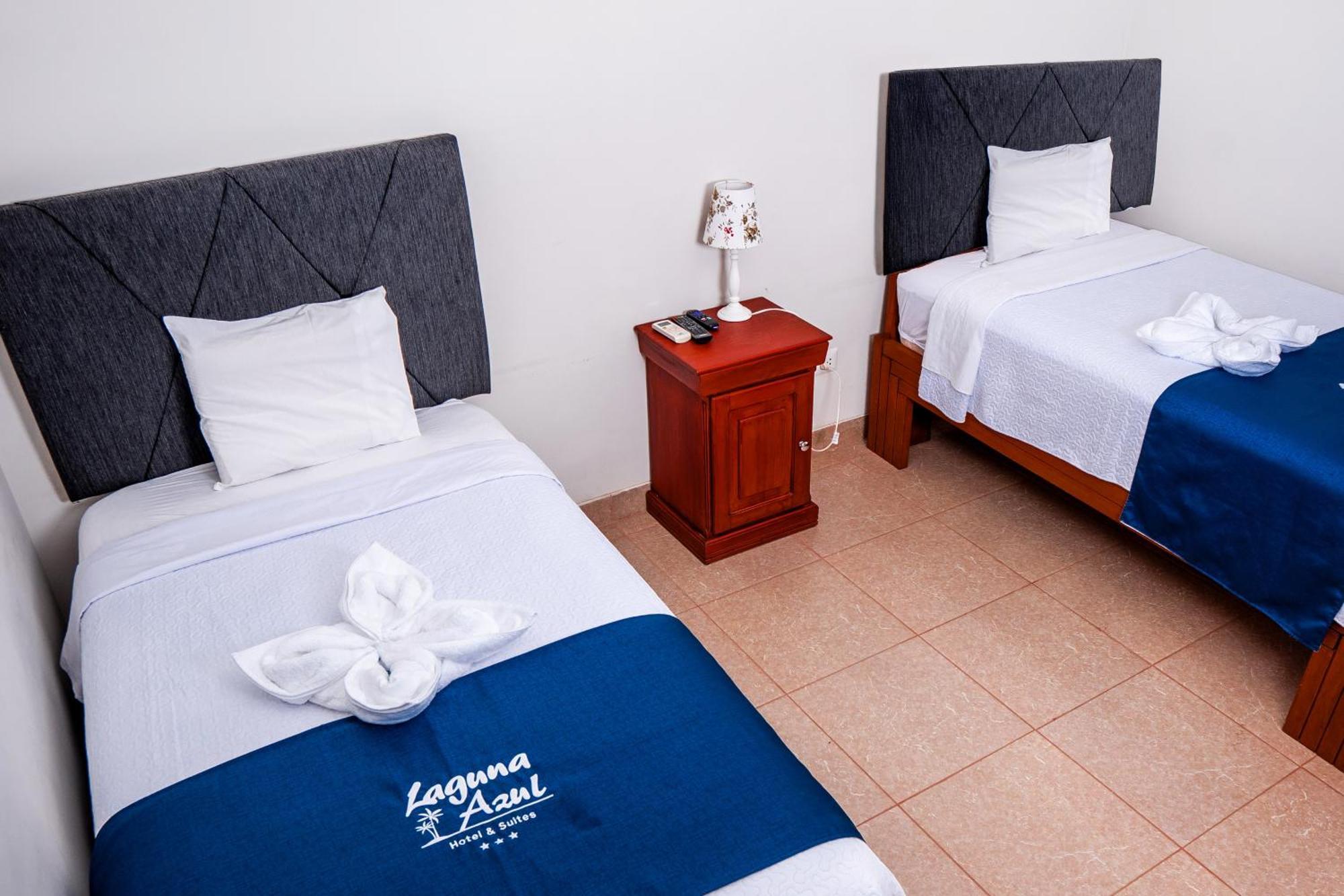 Laguna Azul Hotel & Suites Sauce Екстериор снимка