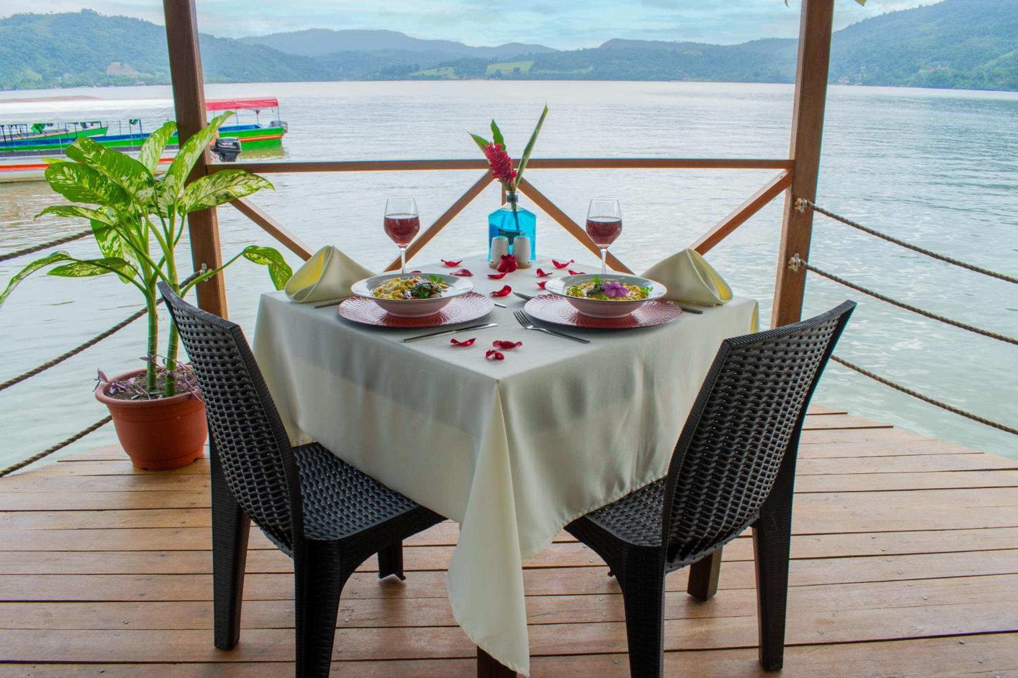 Laguna Azul Hotel & Suites Sauce Екстериор снимка