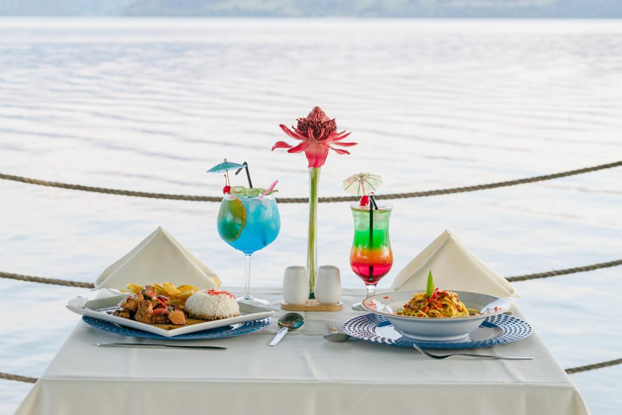 Laguna Azul Hotel & Suites Sauce Екстериор снимка