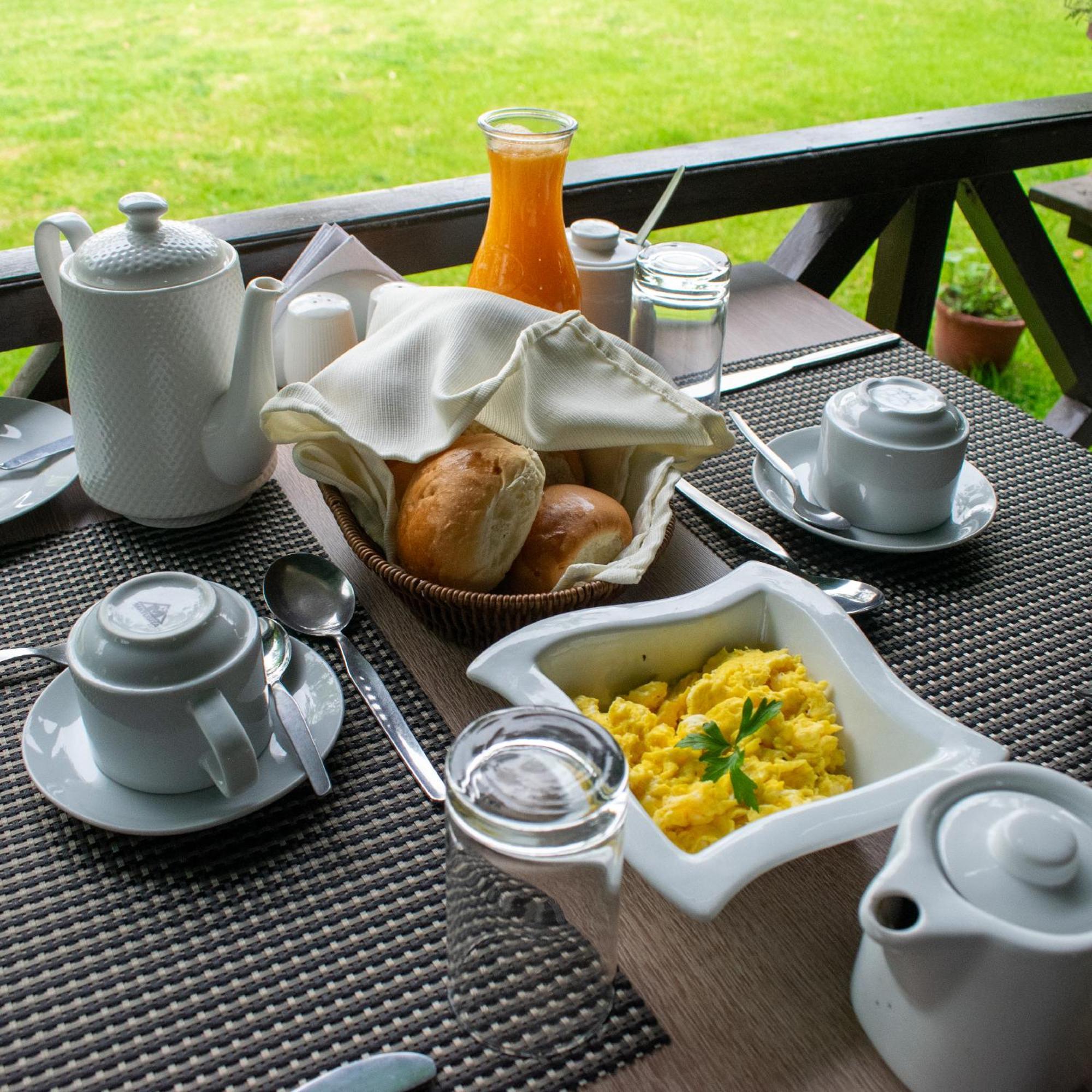 Laguna Azul Hotel & Suites Sauce Екстериор снимка